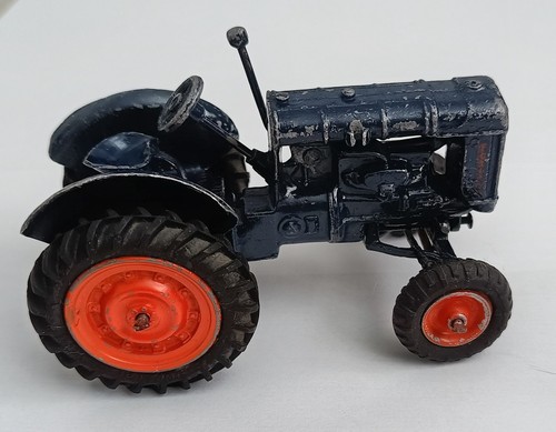 Vintage britains 128f - ,