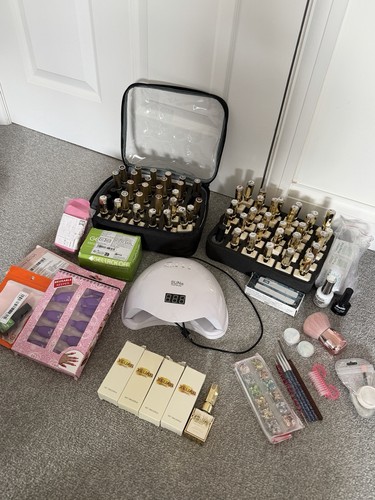 Gel nail kit with polishes - gel,