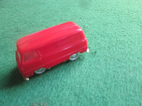 Tri ang minix red ford - red,