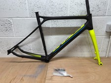 GT GRade carbon gravel
