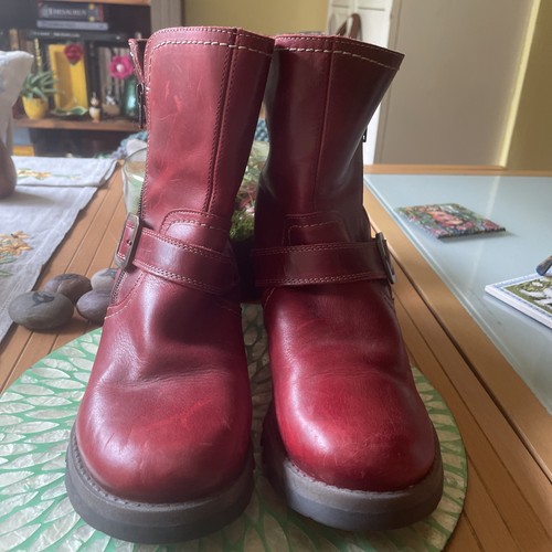 Fly make red leather - make,
