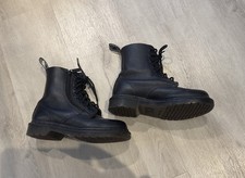 Doc Martens w/zip soft black
