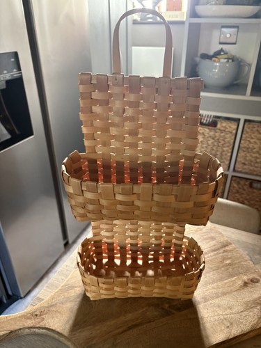 Hand woven wood chip - , wall