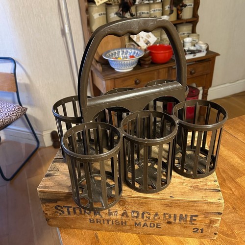 Vintage brown plastic - brown,