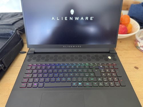 Alienware m18 rtx 4080 12gb - rtx,