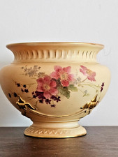 ROYAL WORCESTER BLUSH IVORY