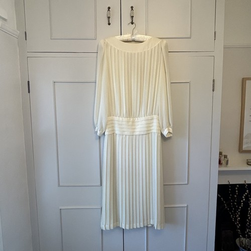 Vintage ivory pleated drop - ivory,