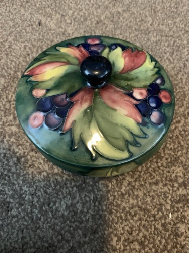 Vintage william moorcroft leaf - moorcroft,