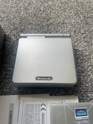Nintendo game boy - nintendo, advance