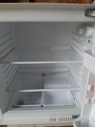 Indesit fridge white - indesit,