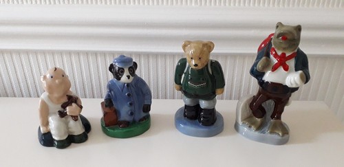 Wade set 4 1998 figurines - wade,