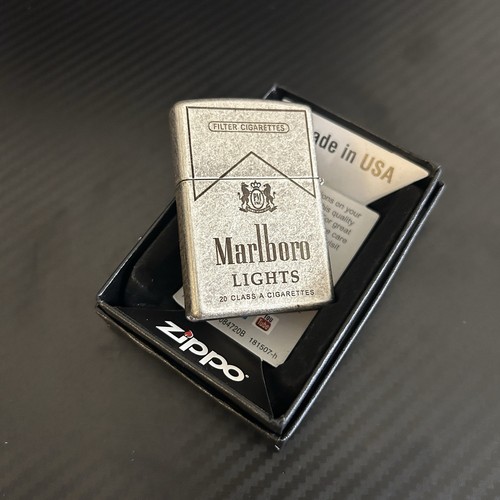 Crackle marlboro silver zippo - marlboro,