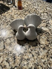 Lladro Kissing Doves figurine