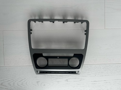 Skoda octavia mk2 - radio, fasia