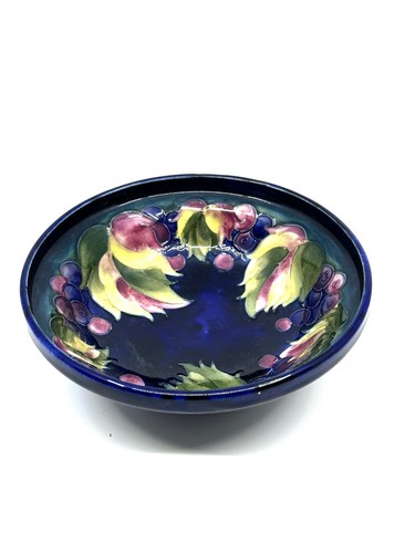 Moorcroft pottery leaf and - leaf,