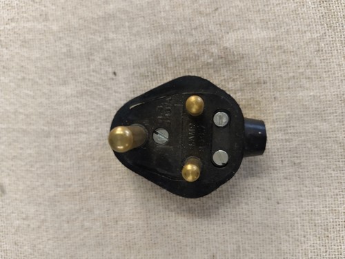 Duraplug round pin - 5a, plug