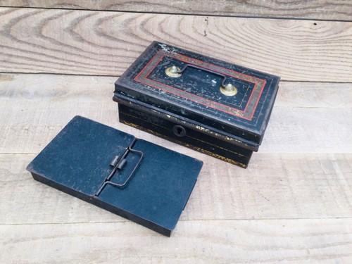 Vintage metal cash - vintage, with