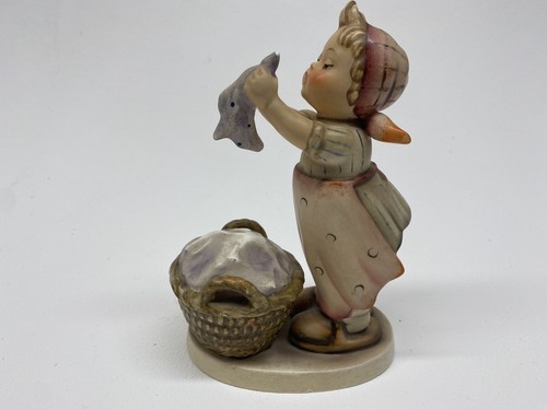 Goebel wash day figurine - w.,