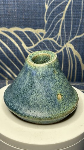 Signed reece studio - signed, pottery