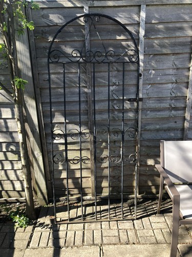 Arched metal garden gate - , 1.8