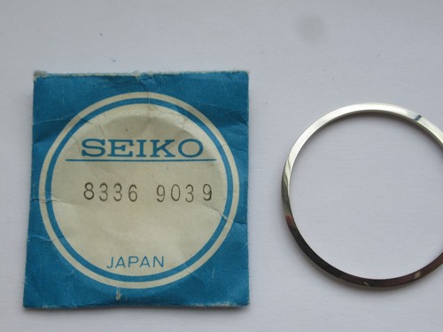 Seiko bezel 8333 7439 genuine - seiko,