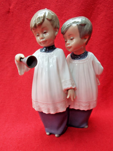 Lladro nao two choir boys - lladro,