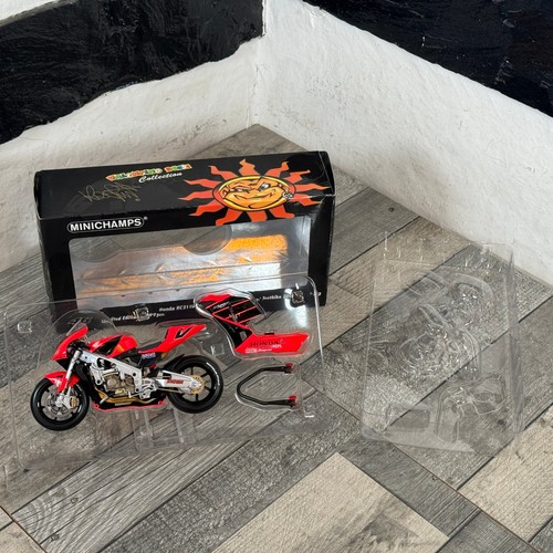 Minichamps honda rc211v - minichamps,