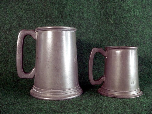 Vintage pewter tankards - x,