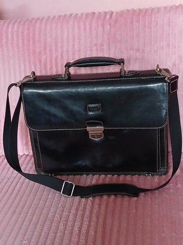 Condotti vintage leather