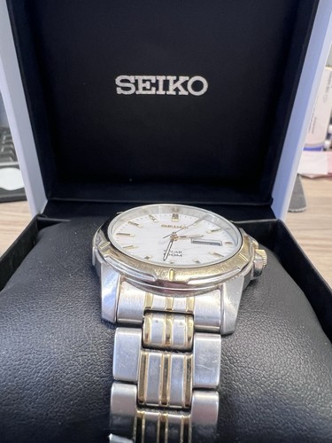 Seiko solar men watch date - solar,