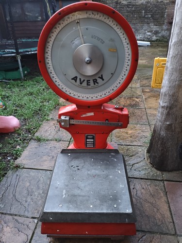 Avery retro industrial scale