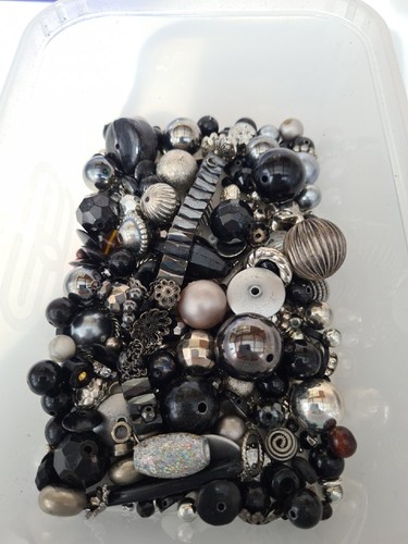 Mixed black silver tones - black,