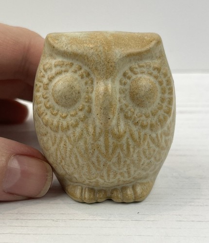 Small ceramic owl maybe - small,