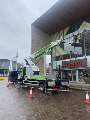 Cherry picker hire - cherry, 22