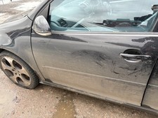 Volkswagen Golf mK5 passenger