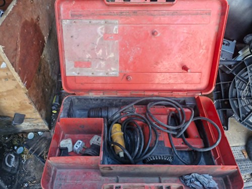 Hilti te52 110v hammer drill - hilti,