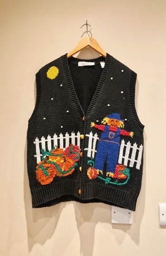 Vintage hand knit halloween - hand,