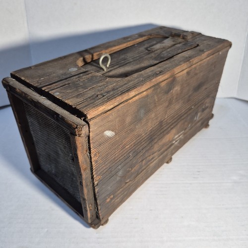 Vintage wooden primitive - wooden,