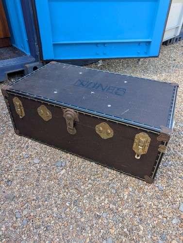 Vintage antique steamer - steamer, trunk