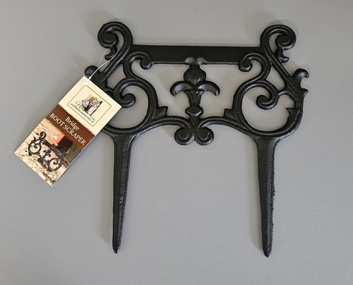 Black cast iron ornate bridge - cast,