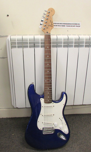 Squier affinity stratocaster - squier,
