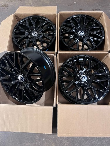 Brand new set - of, 18”