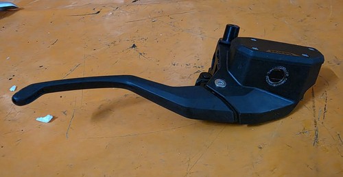Front brake pump - 1300, gs