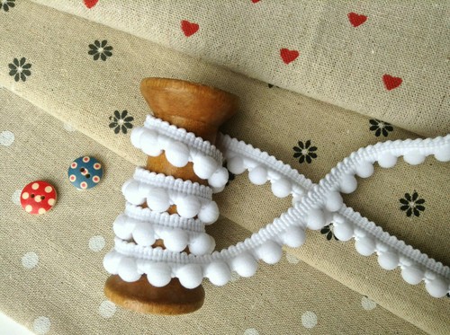Pearl pom bobble - pearl,