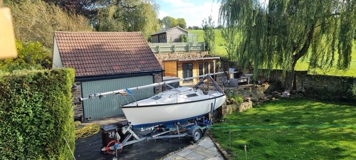 Beneteau first day - 18, sailing