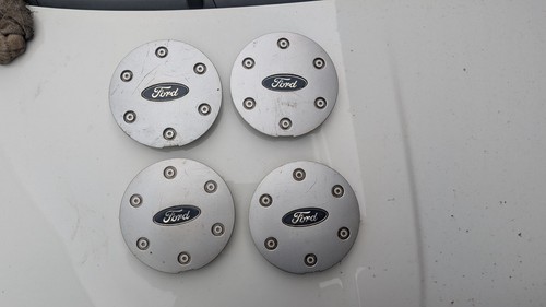 Genuine ford fiesta - x,