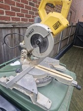 110v DeWalt Mitre Saw