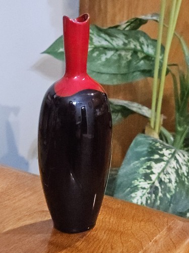 Royal doulton red - royal,