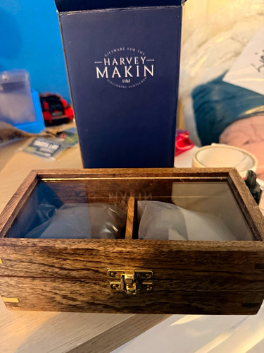 Harvey makin wooden - wooden, duo