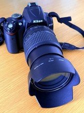 Nikon D5000 DSLR + 18-105mm VR